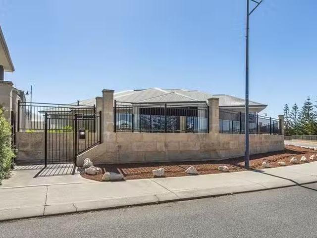 House for rent in Secret Harbour, Western Australia
