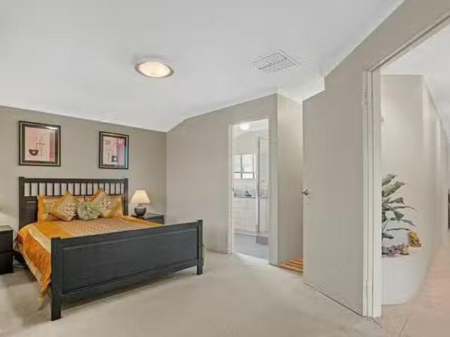 House for rent in Canning Vale, Western Australia