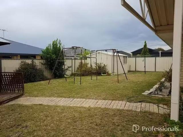 House for rent in Seville Grove, Western Australia