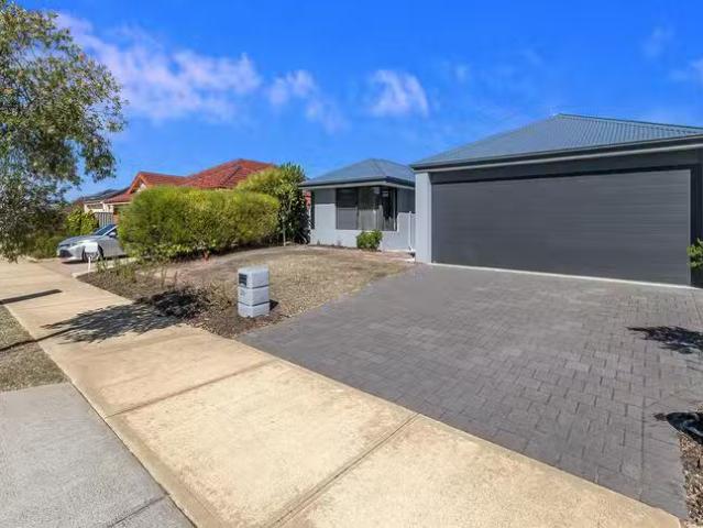 House for rent in Piara Waters, Western Australia