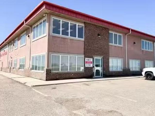 House for rent in Redcliff, Alberta