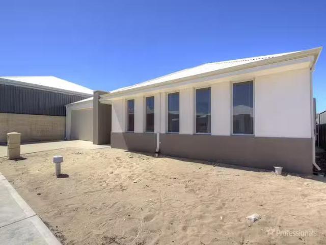 House for rent in Eglinton, Western Australia