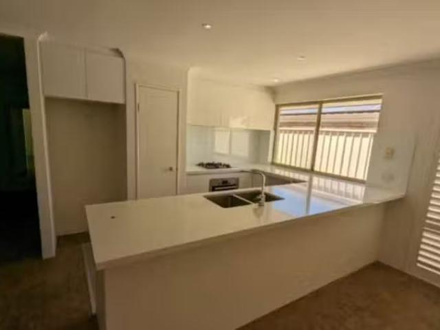 House for rent in Warnbro, Western Australia