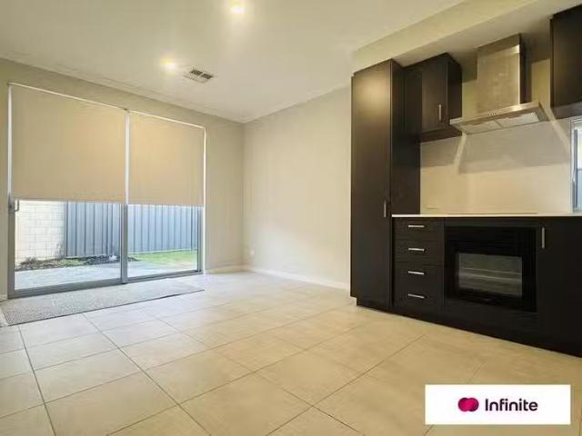 House for rent in Hammond Park, Western Australia