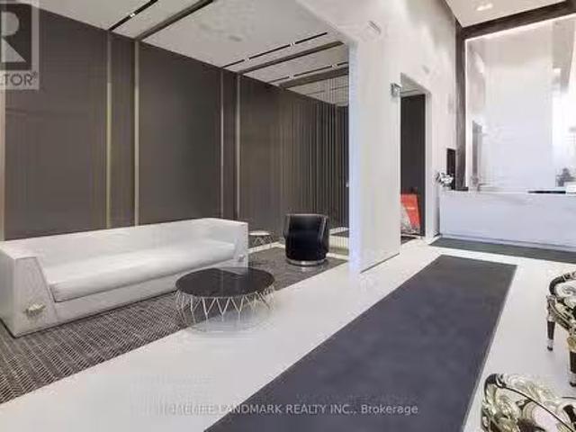 Apartment for rent in Toronto, Golden Horseshoe