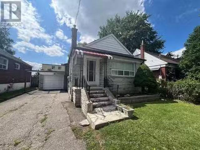 House for rent in Woburn, Ontario