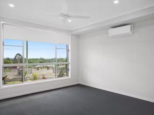 House for rent in Highfields, Queensland