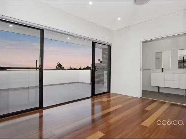 Condo for rent in Rosehill, New South Wales