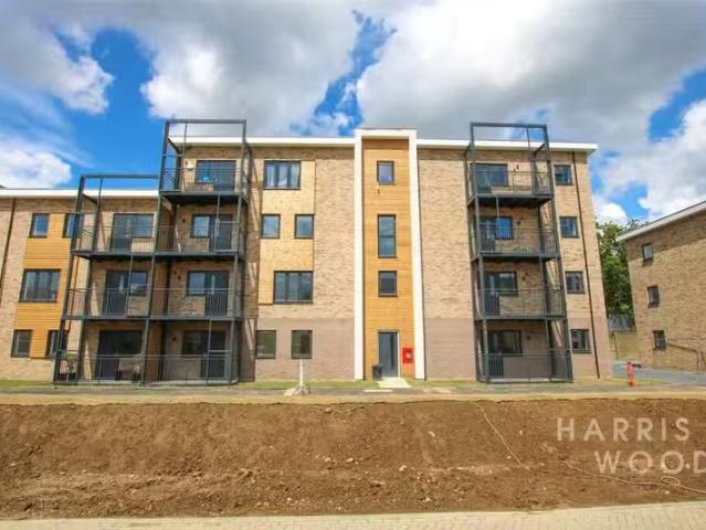 Apartment for rent in Highwoods, Fordham Heath