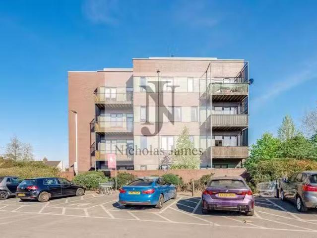 House for rent in Enfield, Greater London