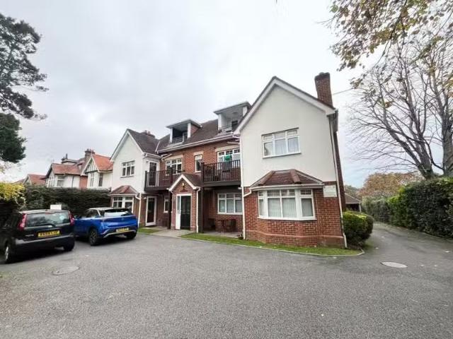 House for rent in Penn Hill, Poole