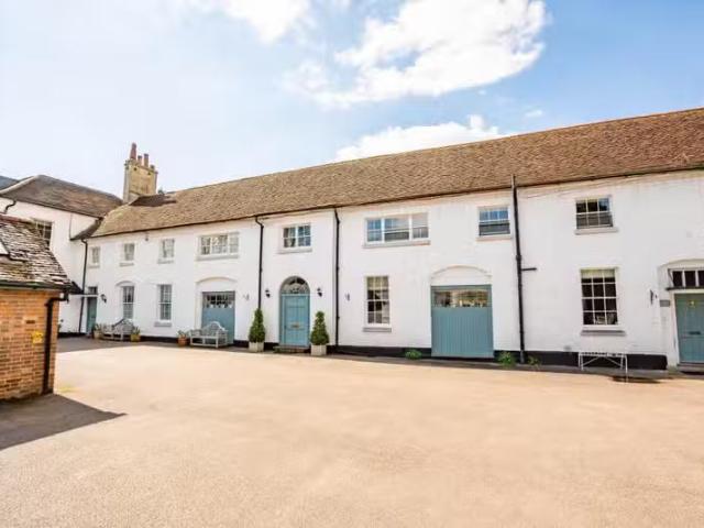 House for rent in Five Acres, Hertfordshire