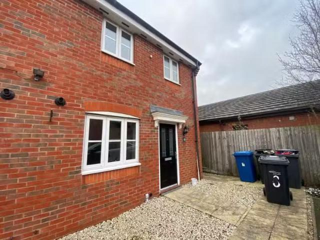 House for rent in Leyfields, Kettlebrook