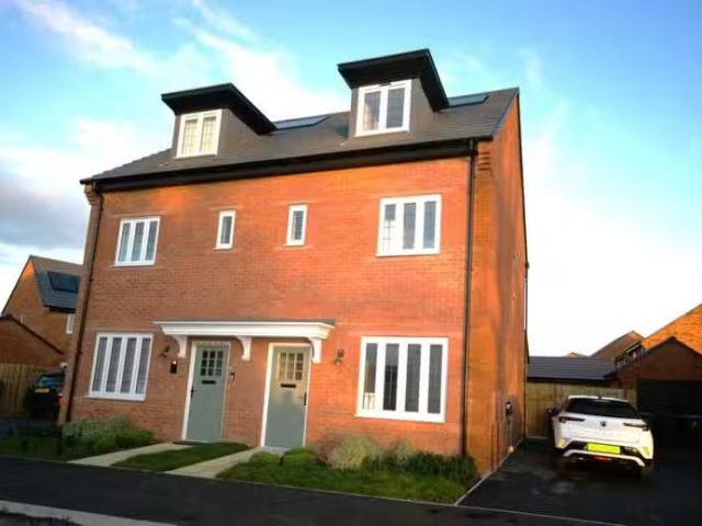 House for rent in New Bilton, Warwickshire