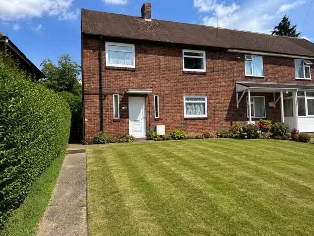 House for rent in Winshill, Beamhurst