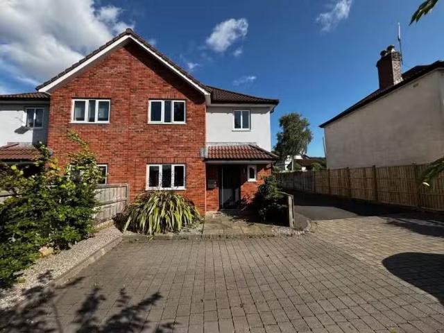 House for rent in Backwell, North Somerset