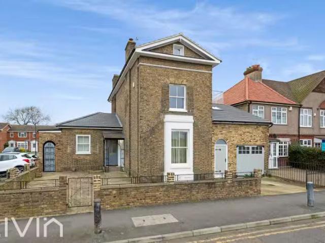 House for rent in London Borough of Merton, Mitcham