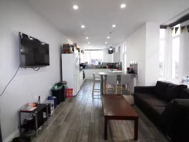 House for rent in Falcon Lodge, Wales
