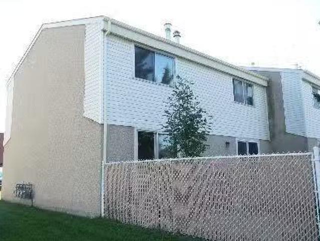 Condo for rent in Wedgewood, Alberta