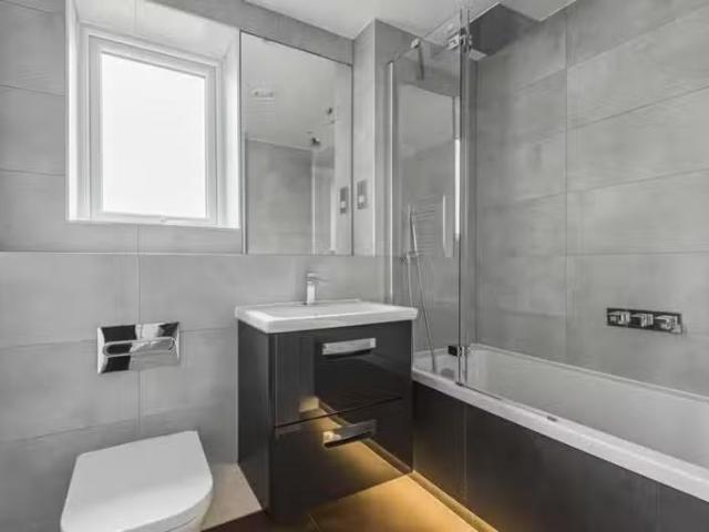 Apartment for rent in Petts Wood, Greater London