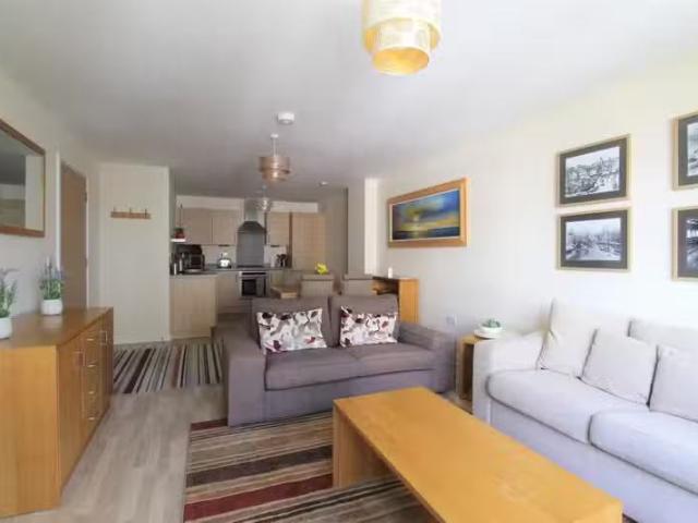 Apartment for rent in Spike Island, Feckenham