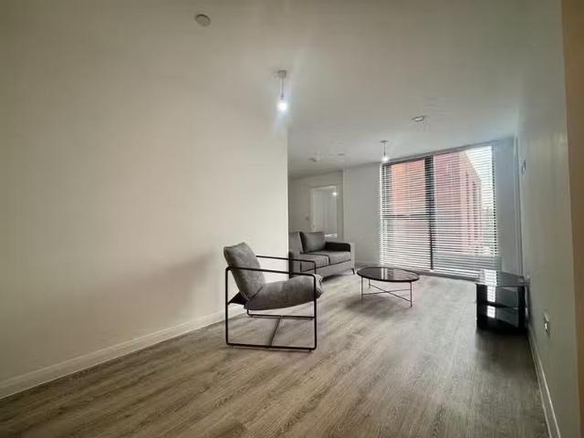 Apartment for rent in Hatch End, Greater London