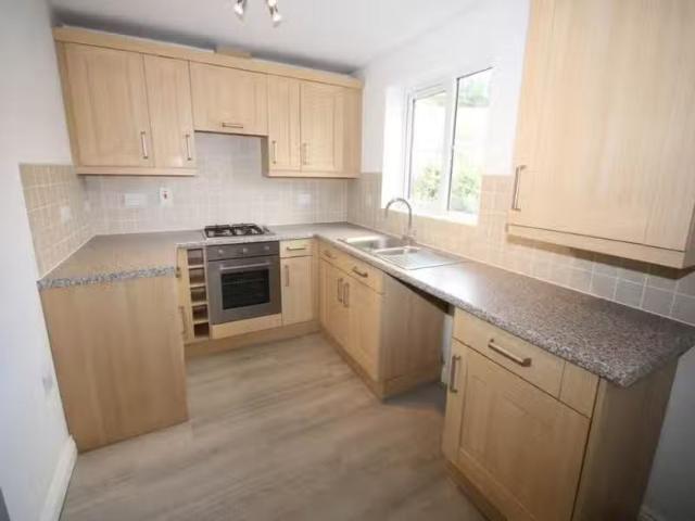 Apartment for rent in Pontlottyn, Wales