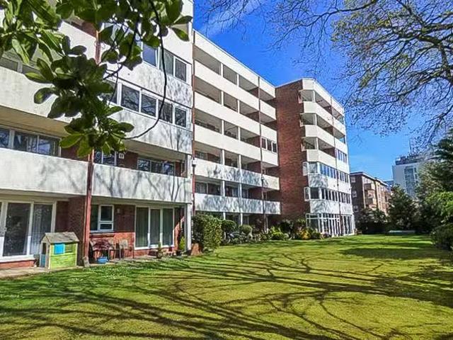 Apartment for rent in Branksome, Poole