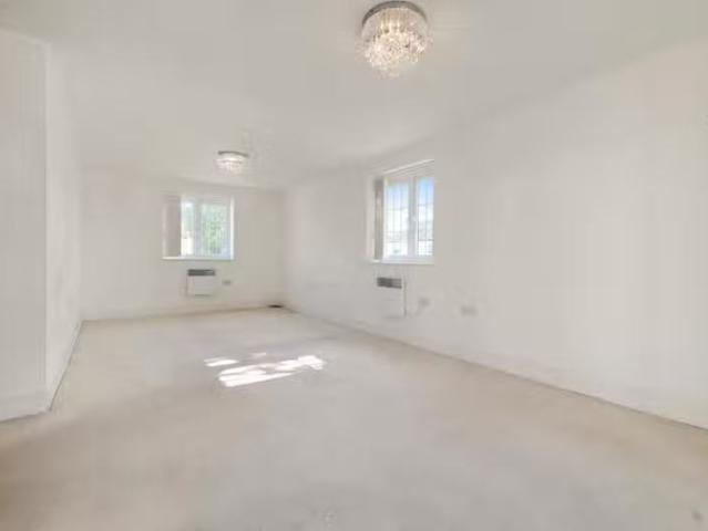 House for rent in Navestock Side, Essex