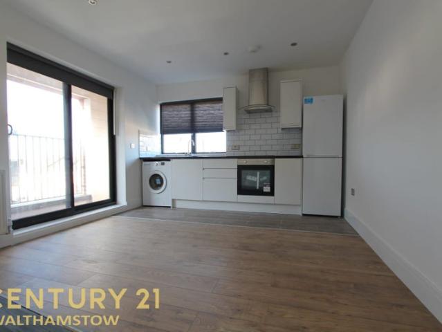 Apartment for rent in Higham Hill, Greater London