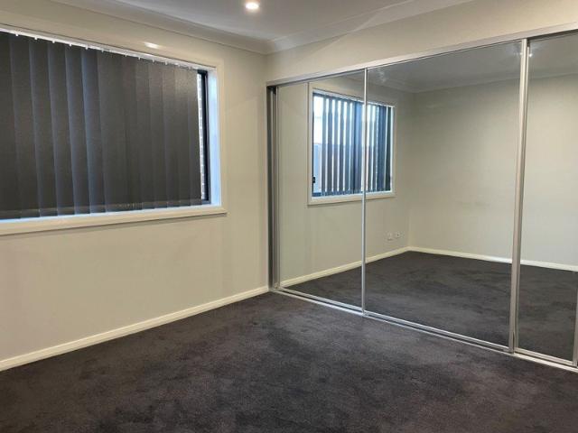 House for rent in Carnes Hill, Sydney