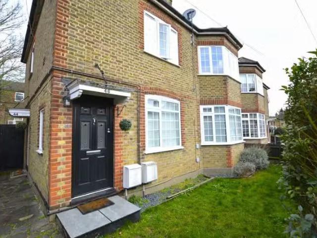 House for rent in Navestock Side, Essex