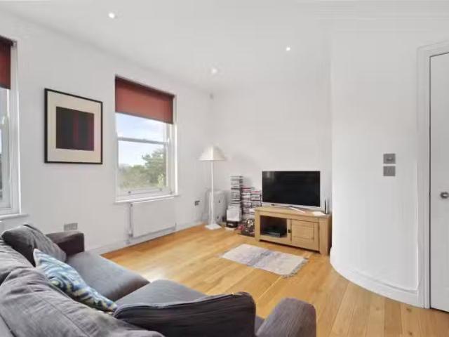 Apartment for rent in Chiswick, Greater London