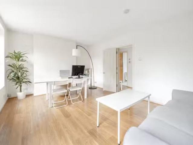 Apartment for rent in Abbey Wood, Greater London