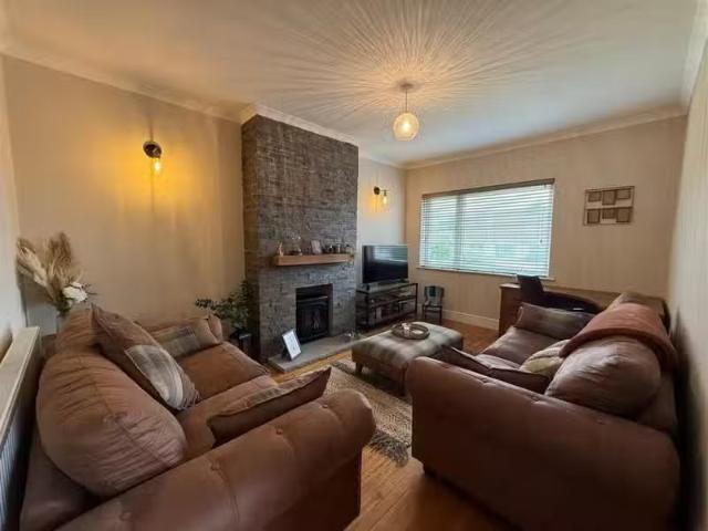 House for rent in Penylan, Falcon Lodge