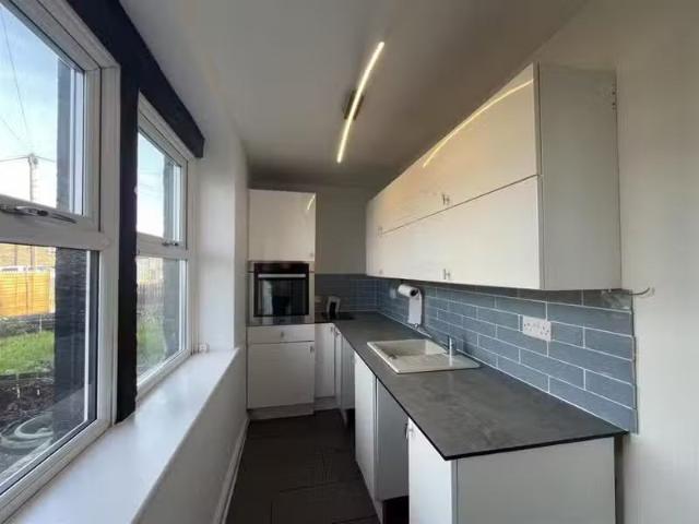 House for rent in Lower Wyke, West Yorkshire