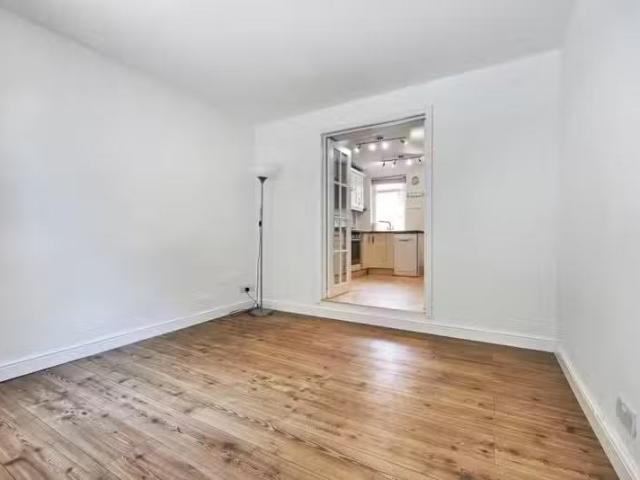 House for rent in St Albans, Five Acres