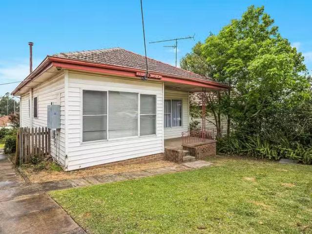 House for rent in Wollongong West, New South Wales