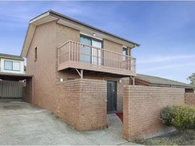 Condo for rent in Queanbeyan