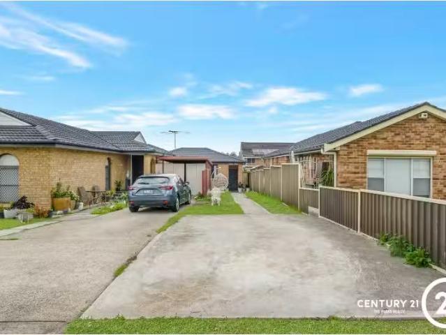 House for rent in Greenfield Park, Sydney