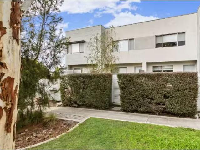 Condo for rent in Casey, Australian Capital Territory