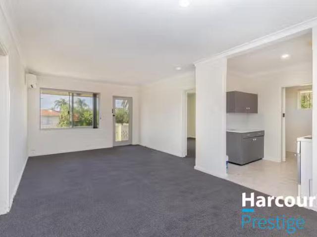 House for rent in Como, Western Australia