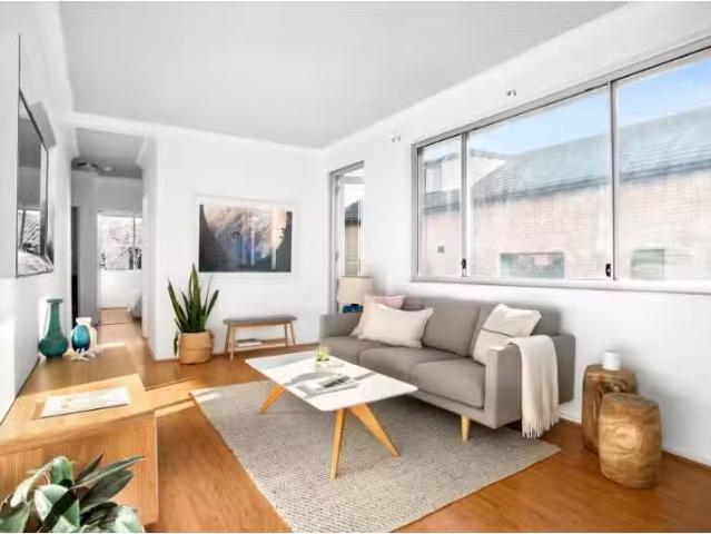 Apartment for rent in Seven Ways, Sydney