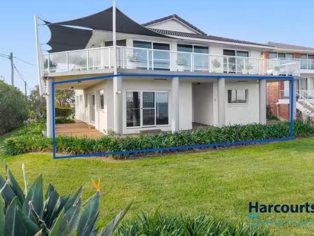 House for rent in Forresters Beach, New South Wales