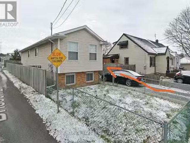 House for rent in St. Catharines, Golden Horseshoe