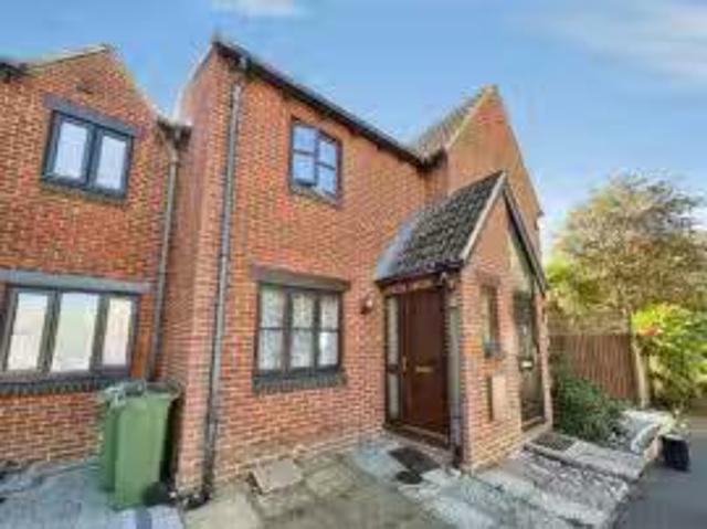 Apartment for rent in Warfield, Newell Green