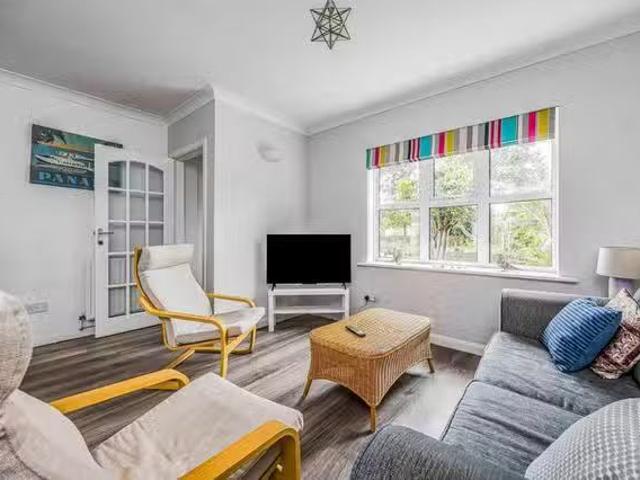 Apartment for rent in Littlecote, West Sussex