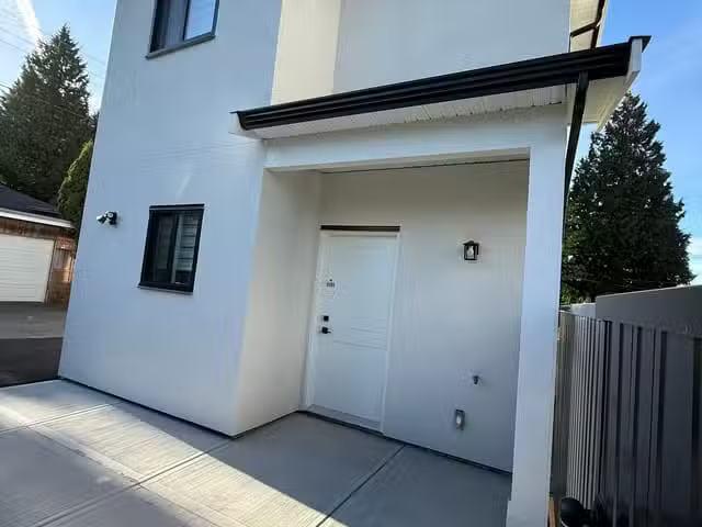 Condo for rent in Surrey, British Columbia