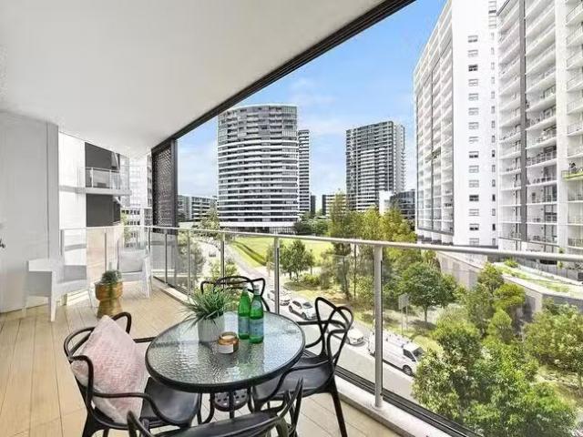 House for rent in Rhodes, City of Canada Bay Council