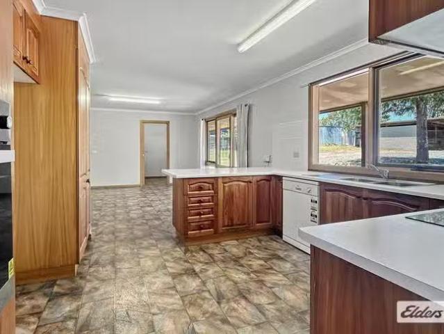 House for rent in Moyston, Victoria